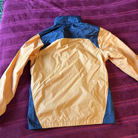 Columbia rain jacket - Picture 2 of 3